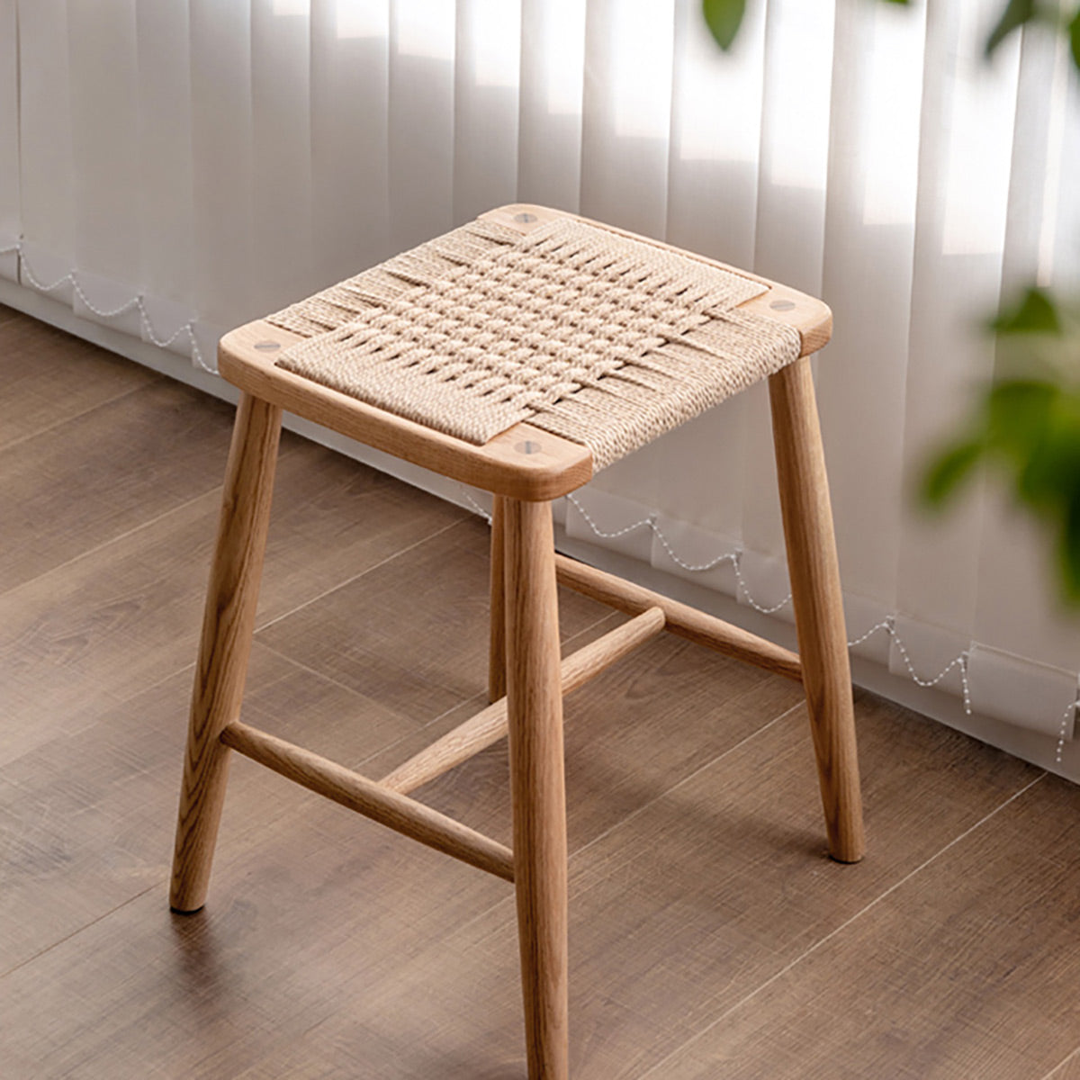 Tabouret tissé Tomi