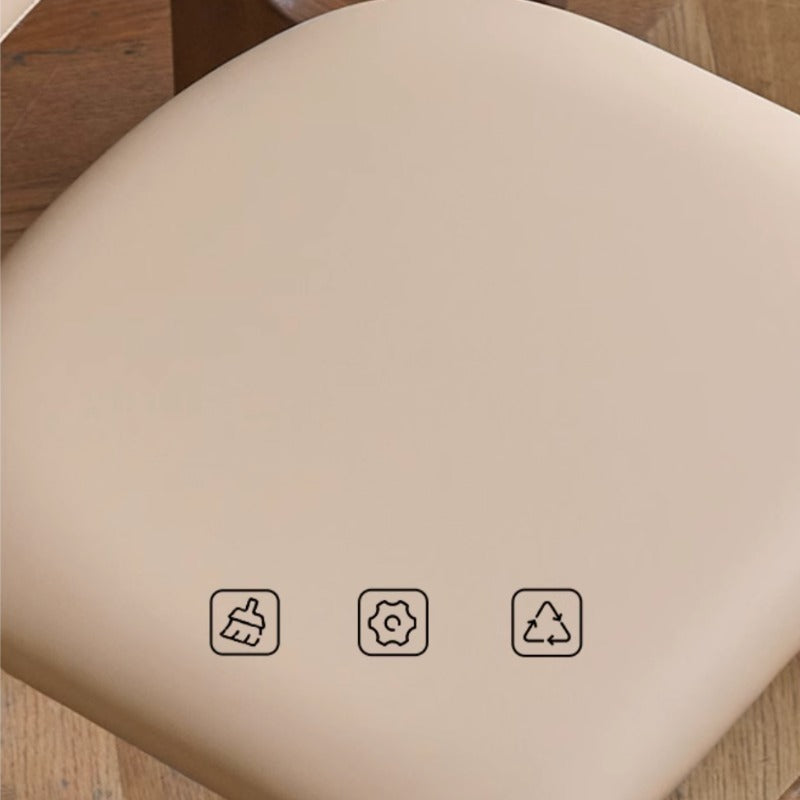 Chaise de salle à manger en cuir et chêne massif Elias