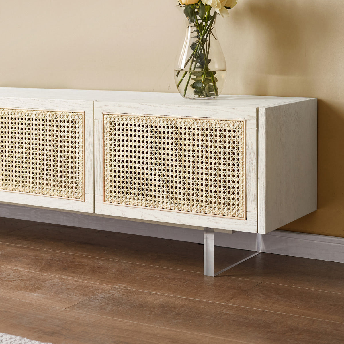 Meuble TV haut en rotin Yina