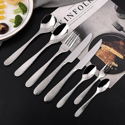 Cuillère à café martelée