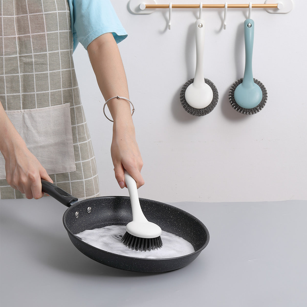 Brosse de nettoyage pour casseroles