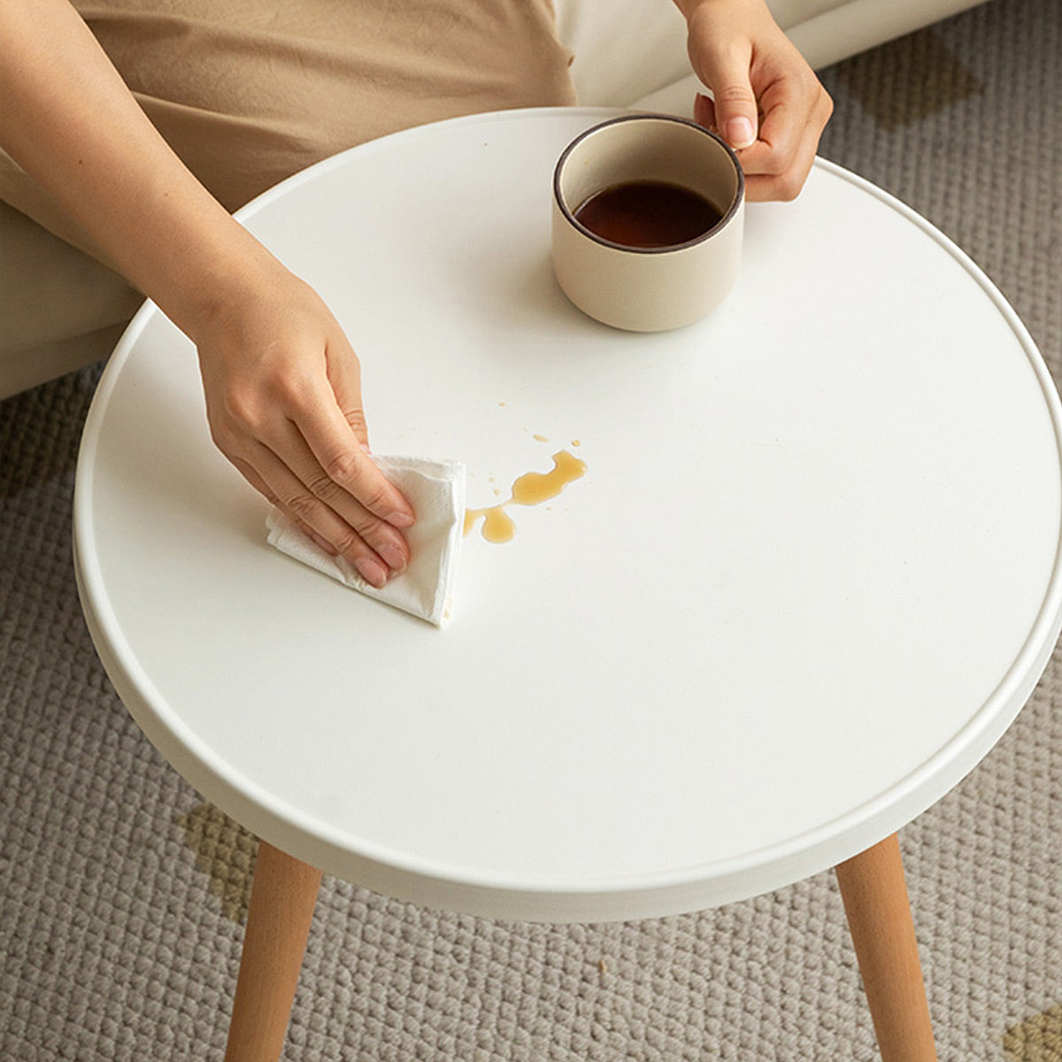 Table d'appoint en saule