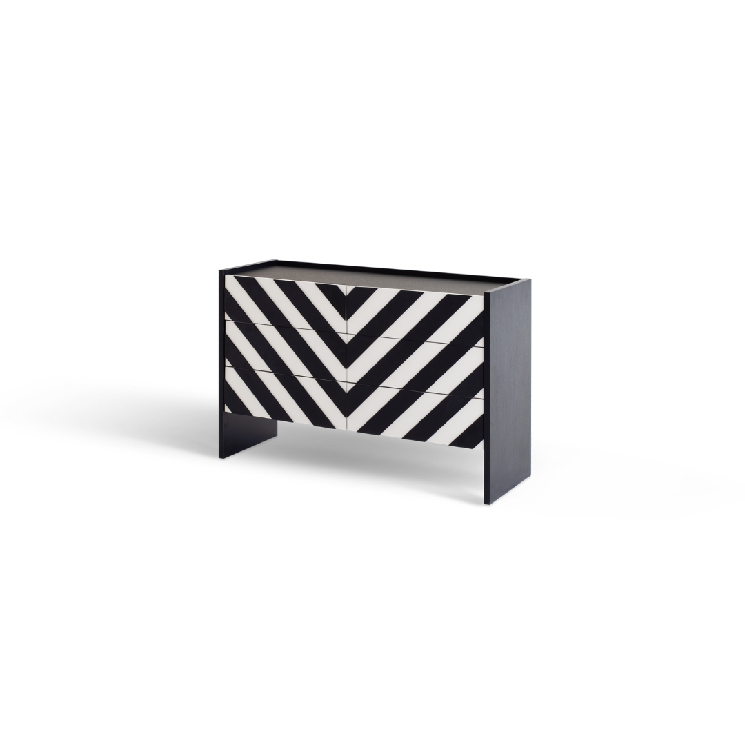 Commode à chevrons