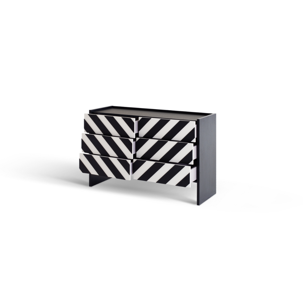Commode à chevrons