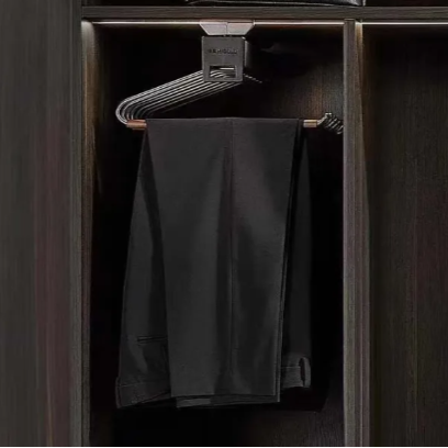 Porte-pantalons à montage supérieur