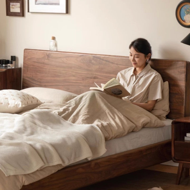 Cadre de lit en noyer massif Douglas