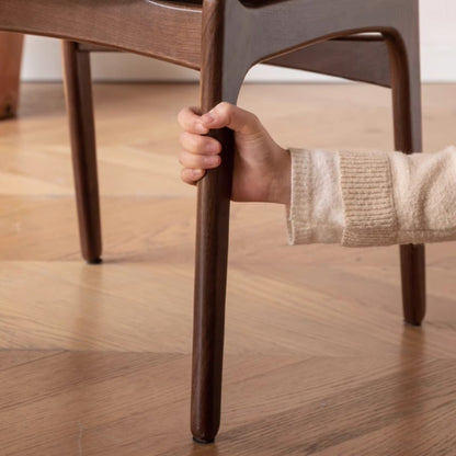 Chaise de salle à manger en bois de noyer Miles