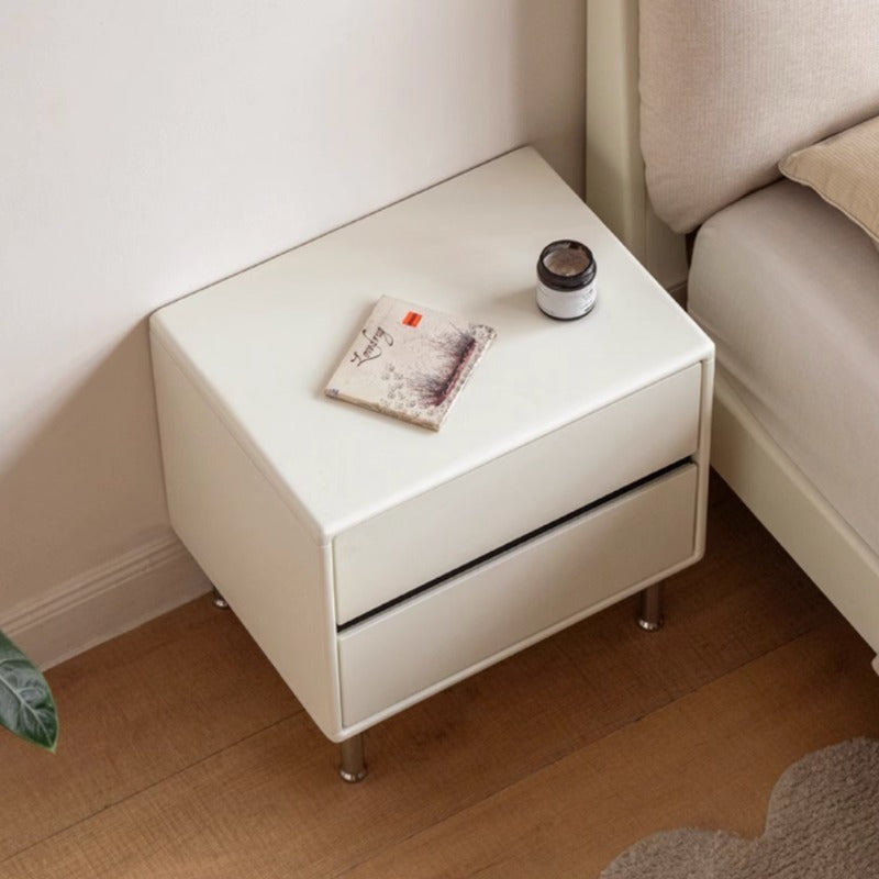 Table de chevet en bois massif Eleanor