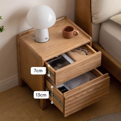 Table de chevet en bois massif Yuki