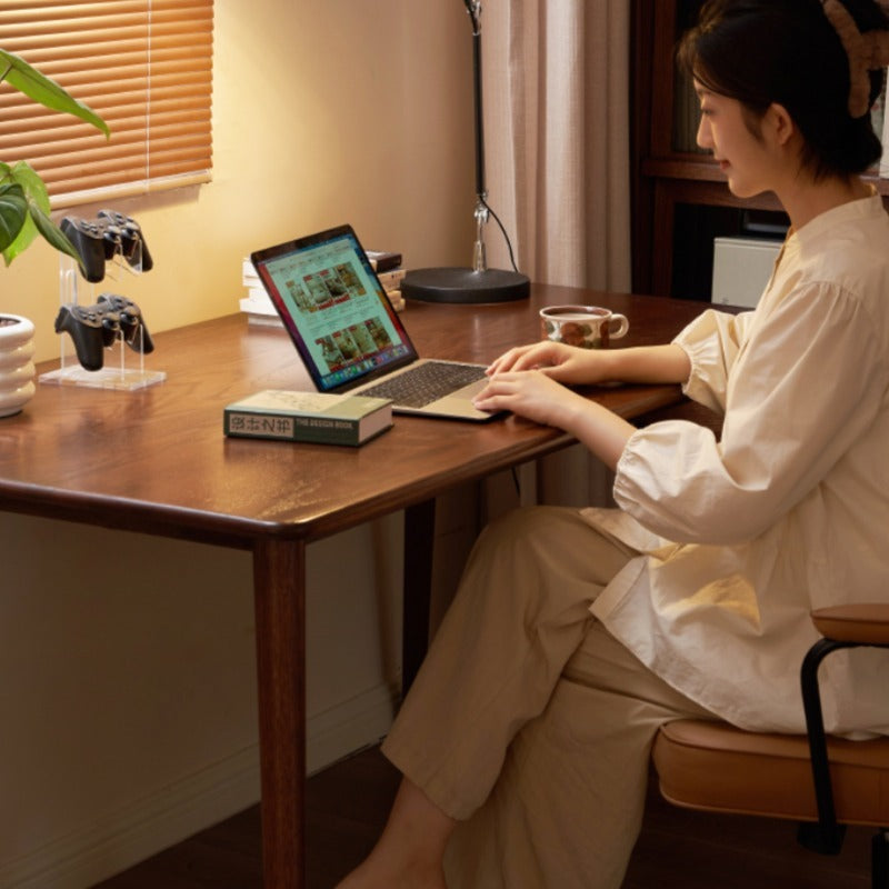 Table à manger en bois massif Keira