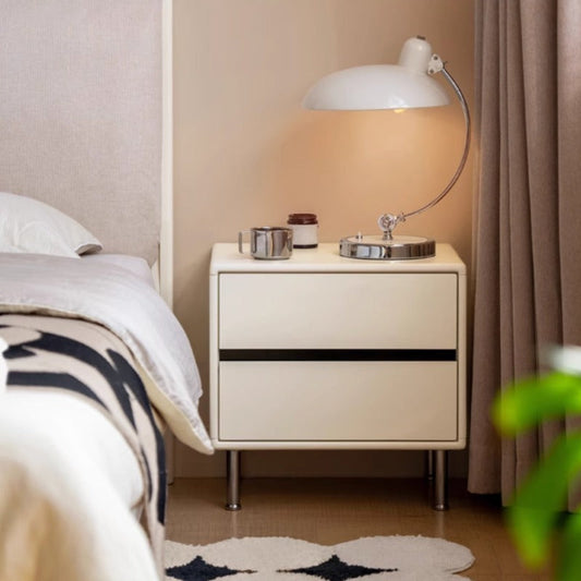 Table de chevet en bois massif Eleanor